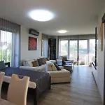 Апартаменты Lux Apartmanhaz Палознак