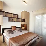 Апартаменты Lux Apartmanhaz