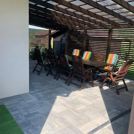 Lux Apartmanhaz Paloznak
