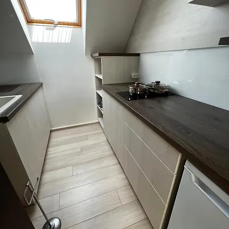 Lux Apartmanhaz Paloznak